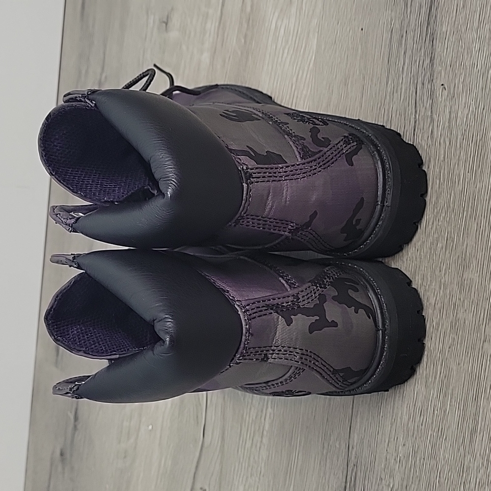 A25E3 Timberland Purple Camo Women's Boots - Picture 8 of 14